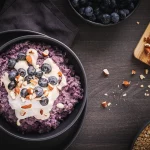 rezept vegan porridge heidelbeere blaubeere mandel 3
